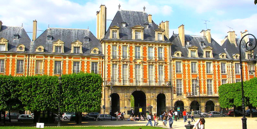 Pavilion de la Reine, Place Vosges, Paris, France